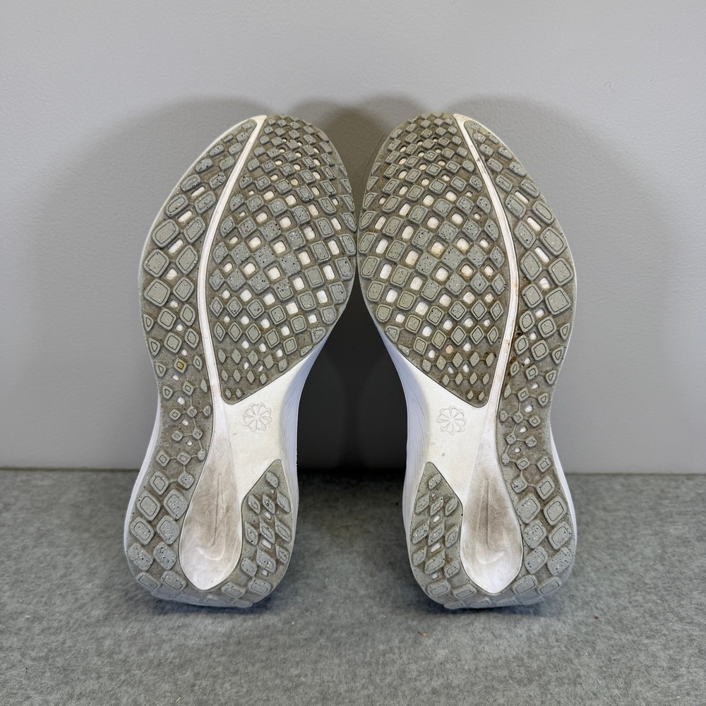 Nike Pegasus Plus Womens Shoes Size 6 White & Silver Running Sneakers FD2723-102 - Picture 8 of 10